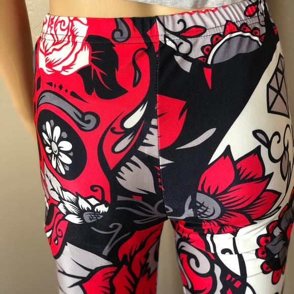3 for $15 Skull pattern leggings! - Picture 5 of 5